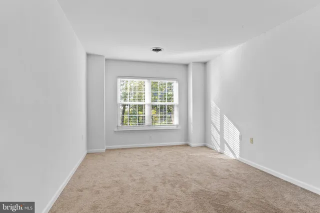 $2,000 | 60 Courtyard Drive, Carlisle, PA 17013