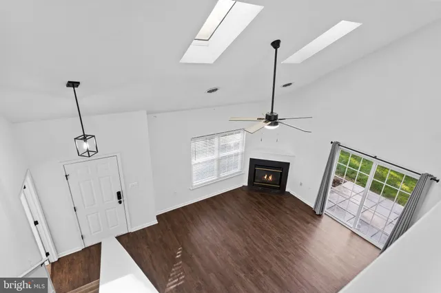 $2,000 | 60 Courtyard Drive, Carlisle, PA 17013