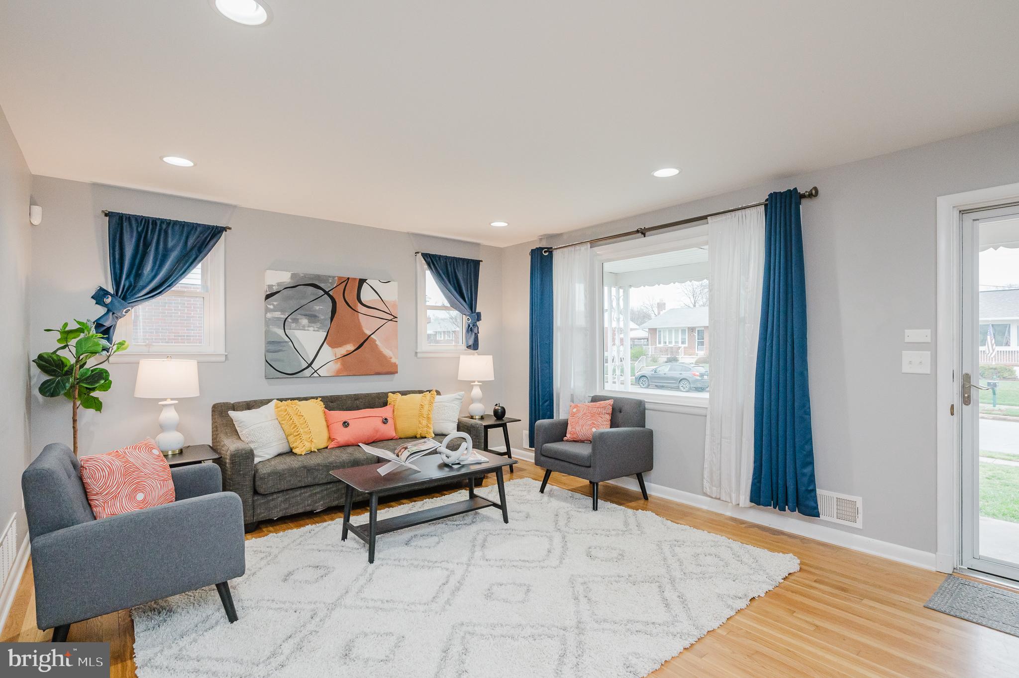 8810 Alnwick Road Baltimore, MD 21234 - Photo 6 of 47 Living Room