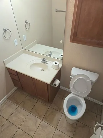 $1,400 | 1629 Summerhill Court, Granbury, TX 76048