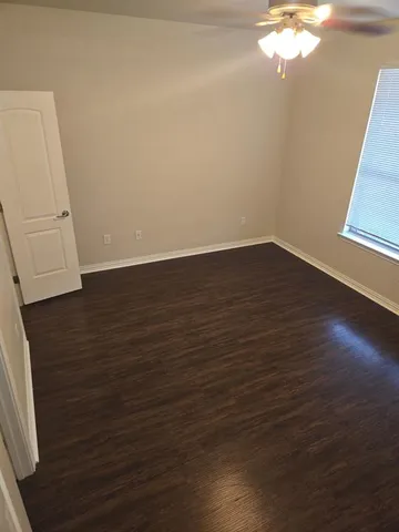 $1,400 | 1629 Summerhill Court, Granbury, TX 76048