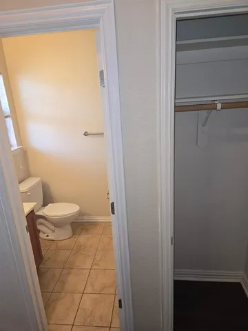 $1,400 | 1629 Summerhill Court, Granbury, TX 76048