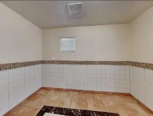 $1,760 | 3735 West Columbine Drive, Phoenix, AZ 85029
