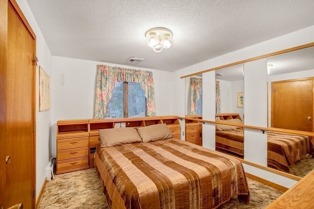 32 Marlboro Road Georgetown, MA 01833 - Photo 13 of 14 Gallery Image 13