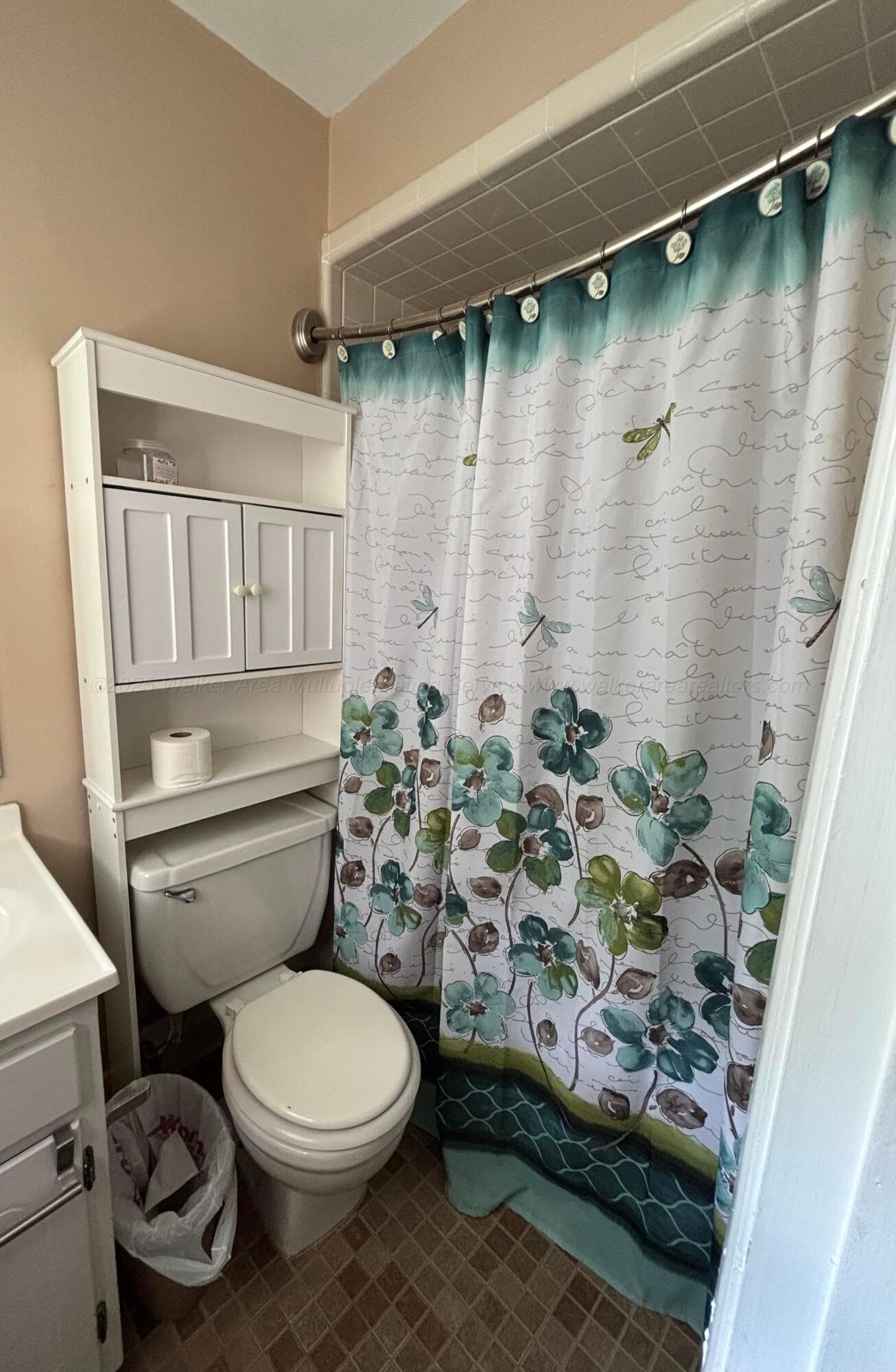 739 Old Warrior Road Sumiton, AL 35148 - Photo 22 of 42 master bathroom