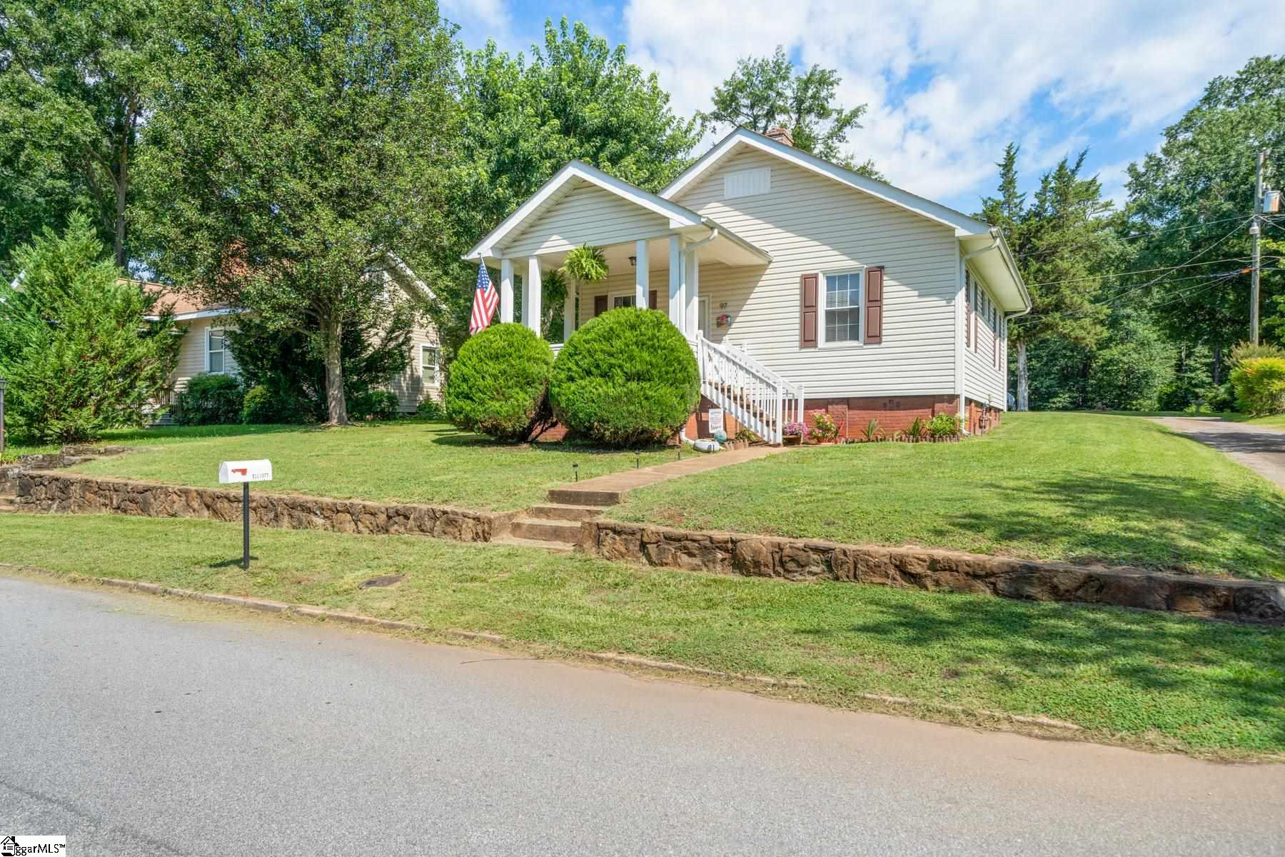 97 Lawrence Street Lyman, SC 29365 - Photo 3 of 22 Gallery Image 3