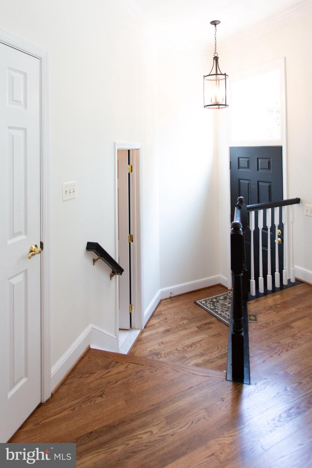 47696 Whirlpool Square Sterling, VA 20165 - Photo 4 of 43