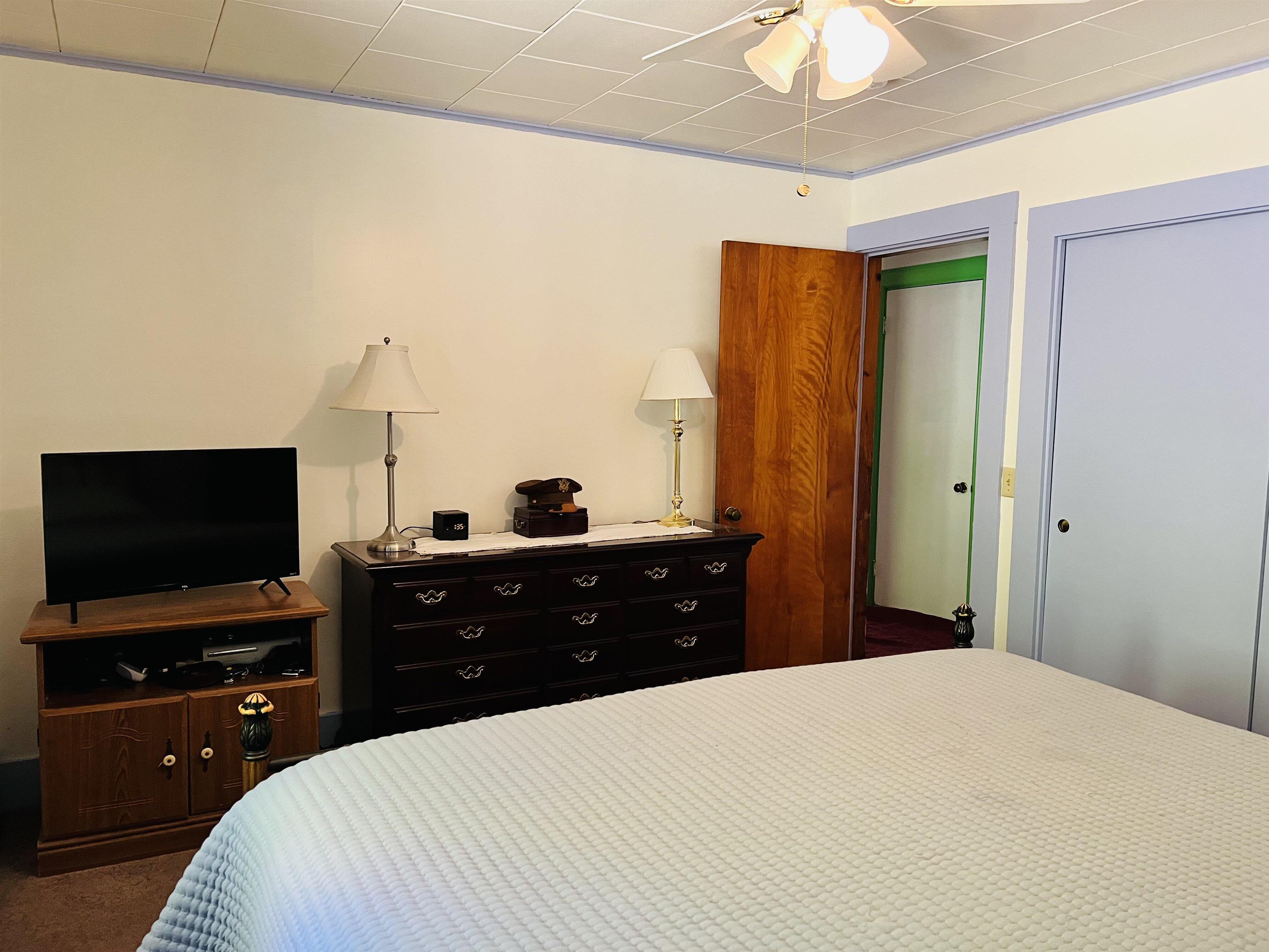 214 Main Street Alton, NH 03809 - Photo 16 of 32