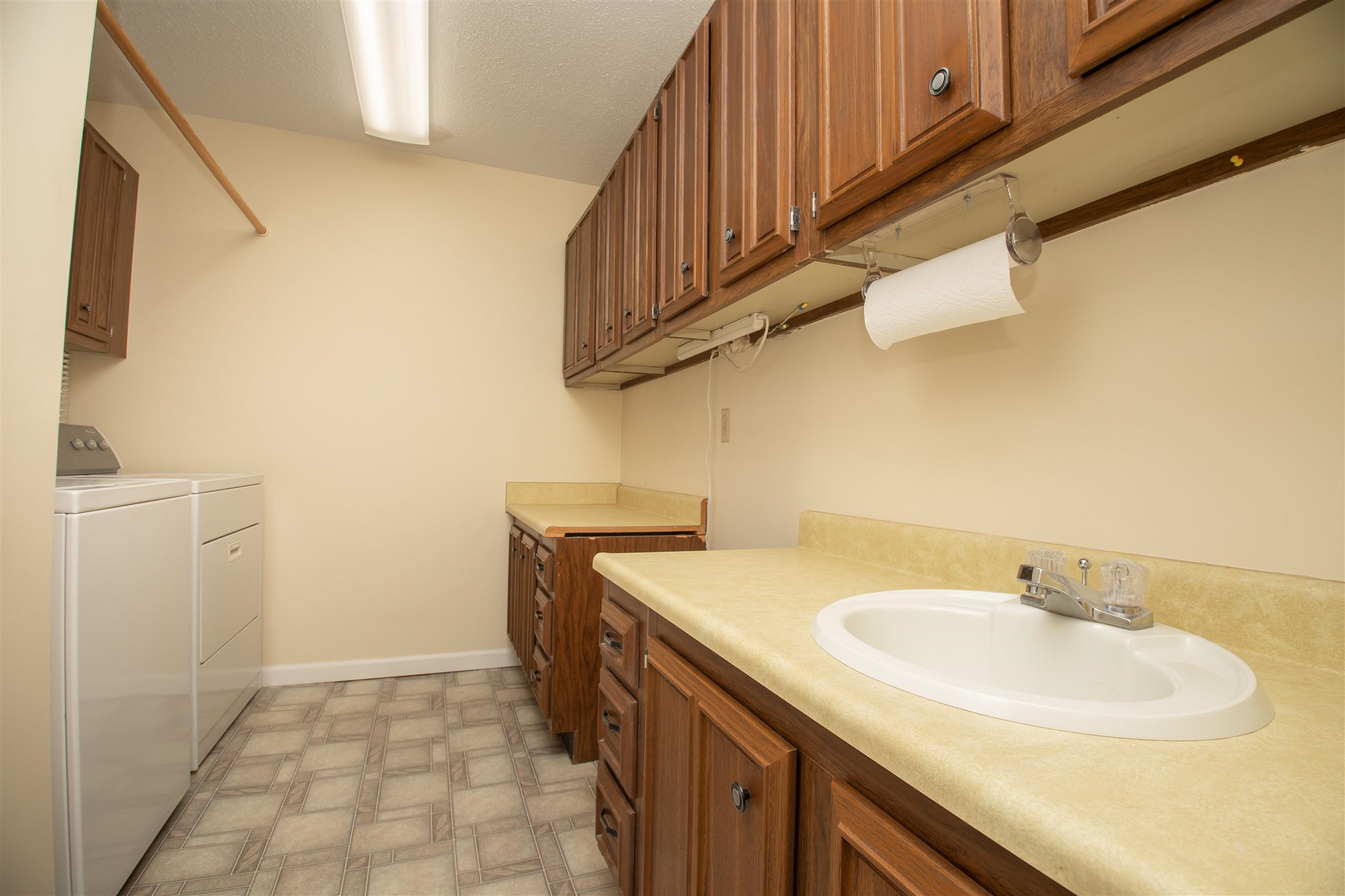 1360 Kimberly Ridge Road Bettendorf, IA 52722 - Photo 4 of 30 Gallery Image 4