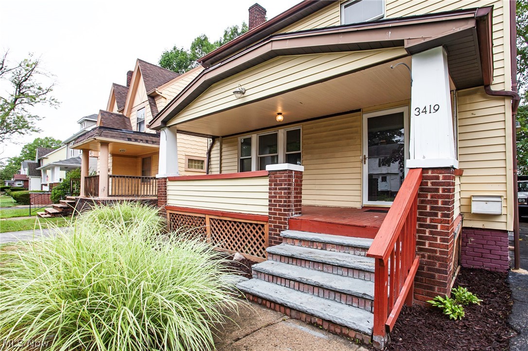3419 Spangler Road Cleveland Heights, OH 44112 - Photo 2 of 35
