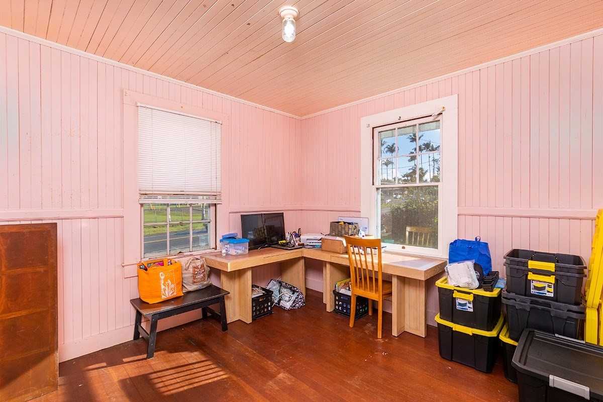 18-1222 Volcano Road Mountain View, HI 96771 - Photo 12 of 29 a room with furniture and a window