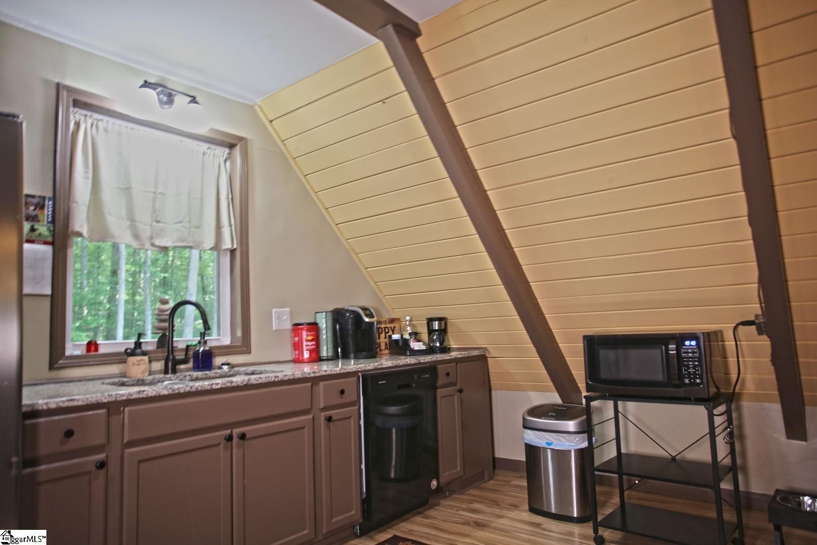 358 Mill Creek Road Sunset, SC 29685 - Photo 9 of 36