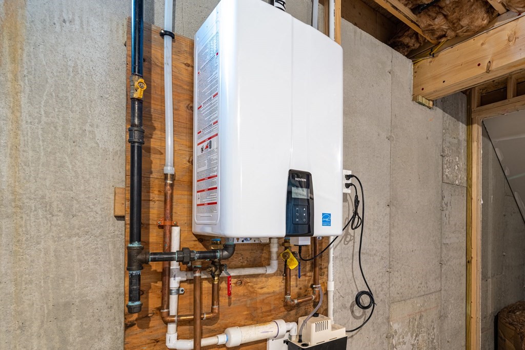 184 Berlin Road Bolton, MA 01740 - Photo 31 of 33