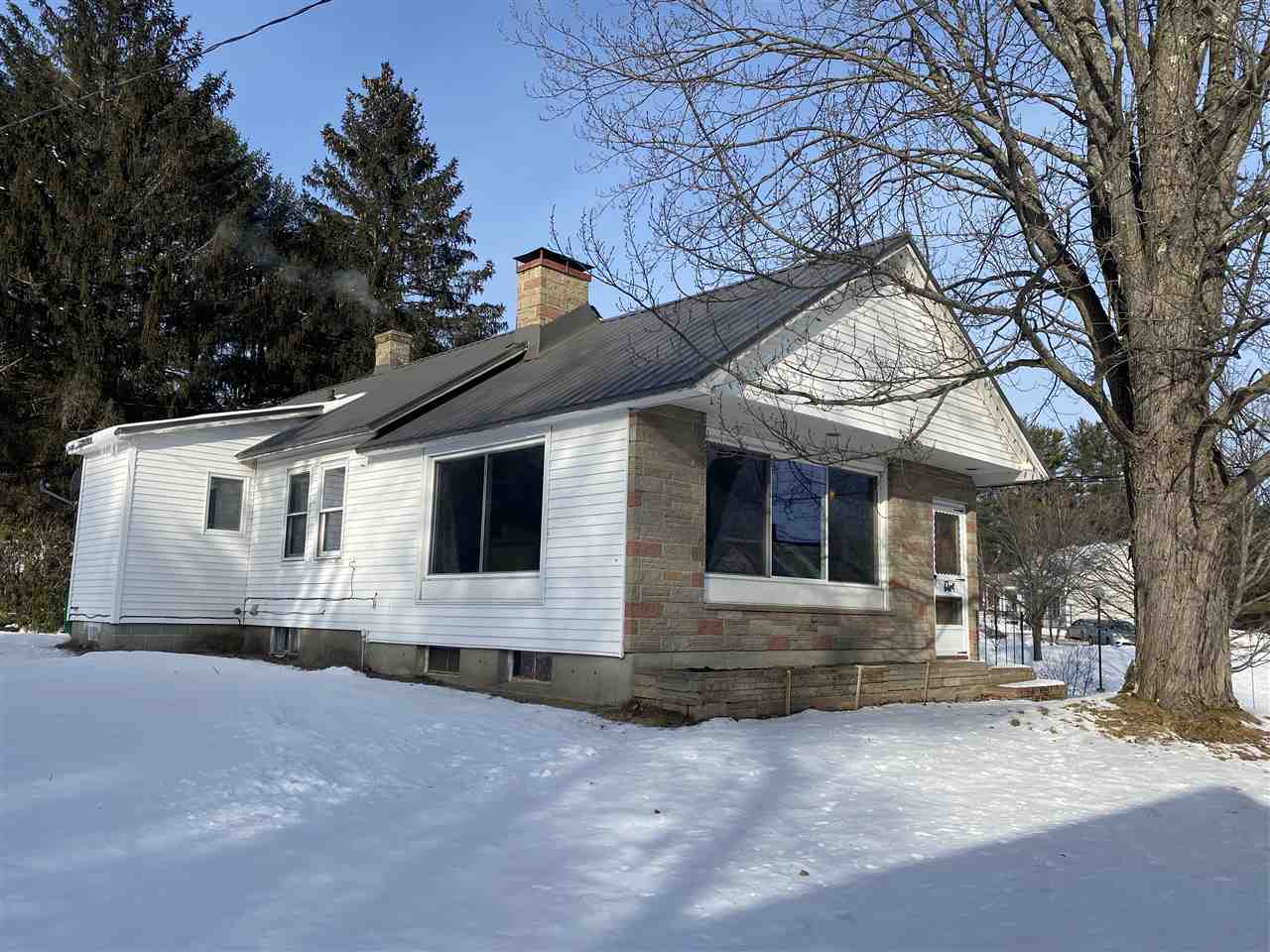 52 Shaker Road Belmont, NH 03220 - Photo 1 of 24 Gallery Image 1