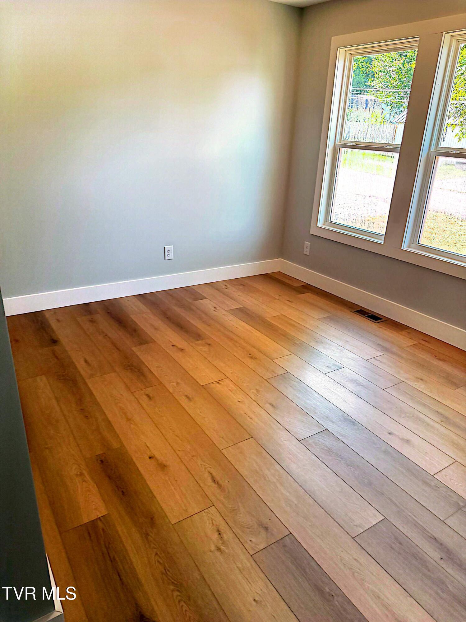 106 Division Street Normandy, TN 37360 - Photo 6 of 6 1000042201