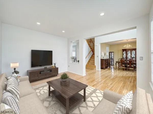 $735,000 | 10 Jockey Lane, Flemington, NJ 08822