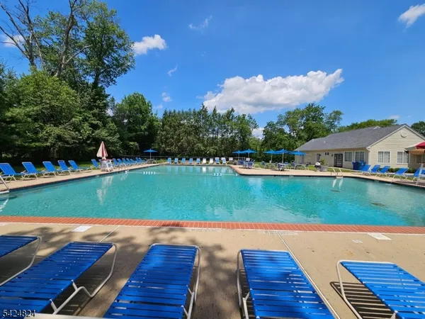 $735,000 | 10 Jockey Lane, Flemington, NJ 08822