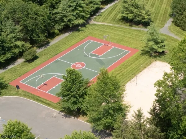 $735,000 | 10 Jockey Lane, Flemington, NJ 08822