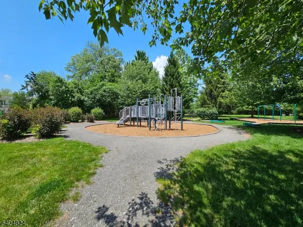 $735,000 | 10 Jockey Lane, Flemington, NJ 08822