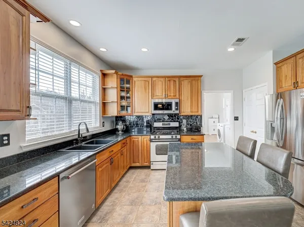 $735,000 | 10 Jockey Lane, Flemington, NJ 08822