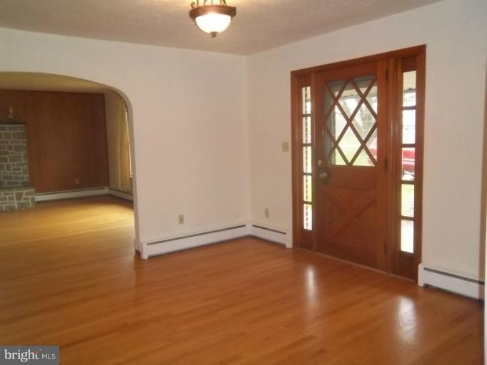 171 Rock Springs Road Conowingo, MD 21918 - Photo 2 of 17 ENTRY FOYER