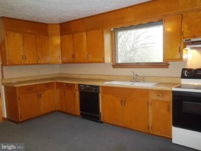 171 Rock Springs Road Conowingo, MD 21918 - Photo 3 of 17 Kitchen