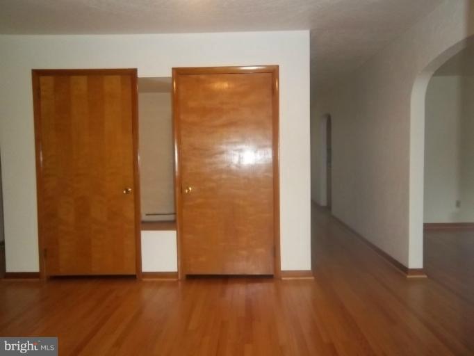 171 Rock Springs Road Conowingo, MD 21918 - Photo 4 of 17 FOYER DOUBLE CLOSETS
