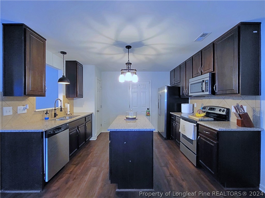 102 Bicentennial Way Cameron, NC 28326 - Photo 14 of 50 Gallery Image 14
