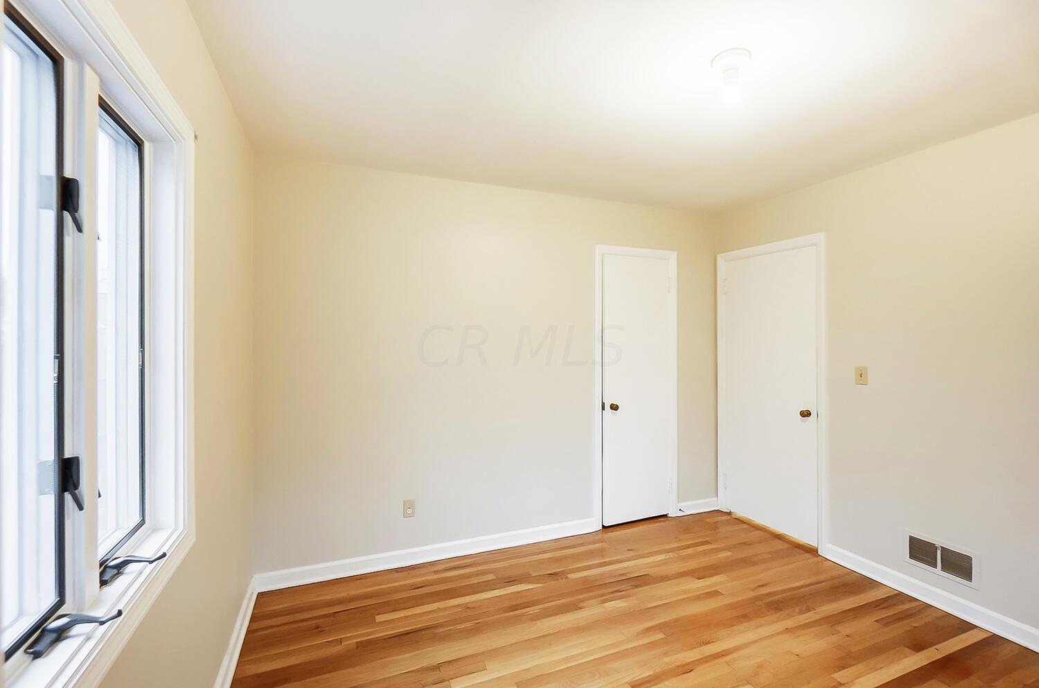 2017 Jervis Road Columbus, OH 43221 - Photo 24 of 40 50044179-025_web