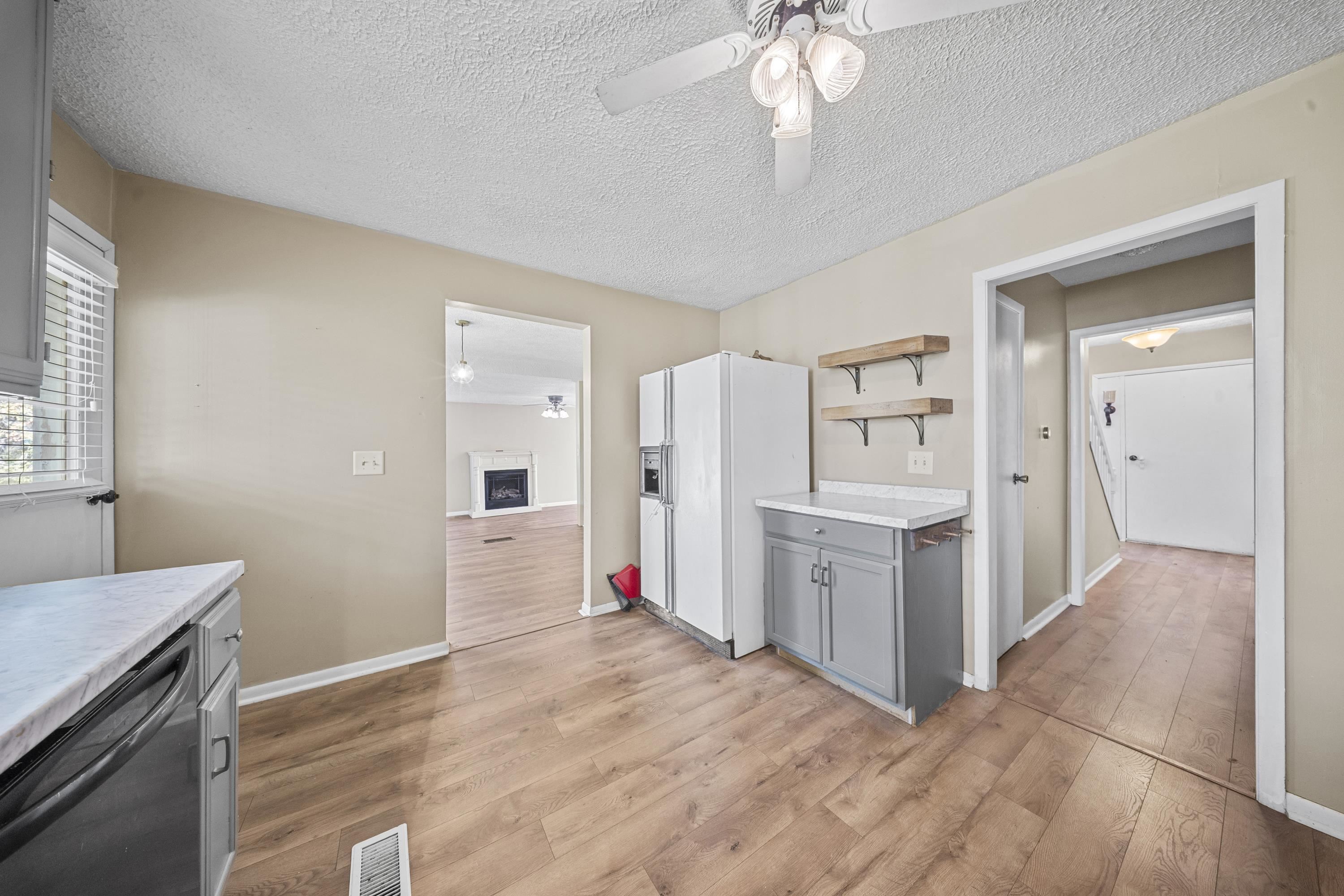 1719 Booth Quillen Road Ashland, KY 41102 - Photo 9 of 33