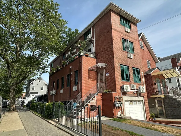 $1,880,000 | 61-11 159th Street | Pomonok