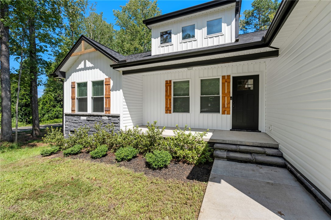 701 Shamrock Lane Anderson, SC 29621 - Photo 2 of 28 Gallery Image 2