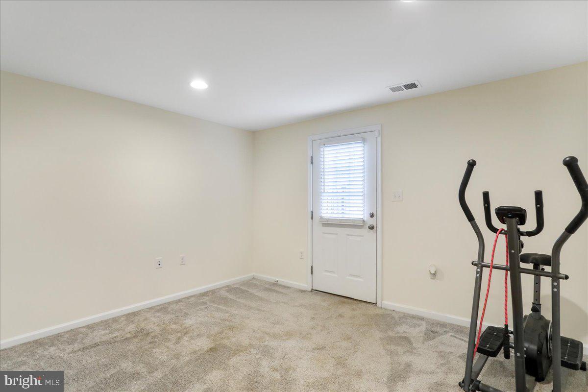 76 Capshaw Road Martinsburg, WV 25403 - Photo 8 of 35
