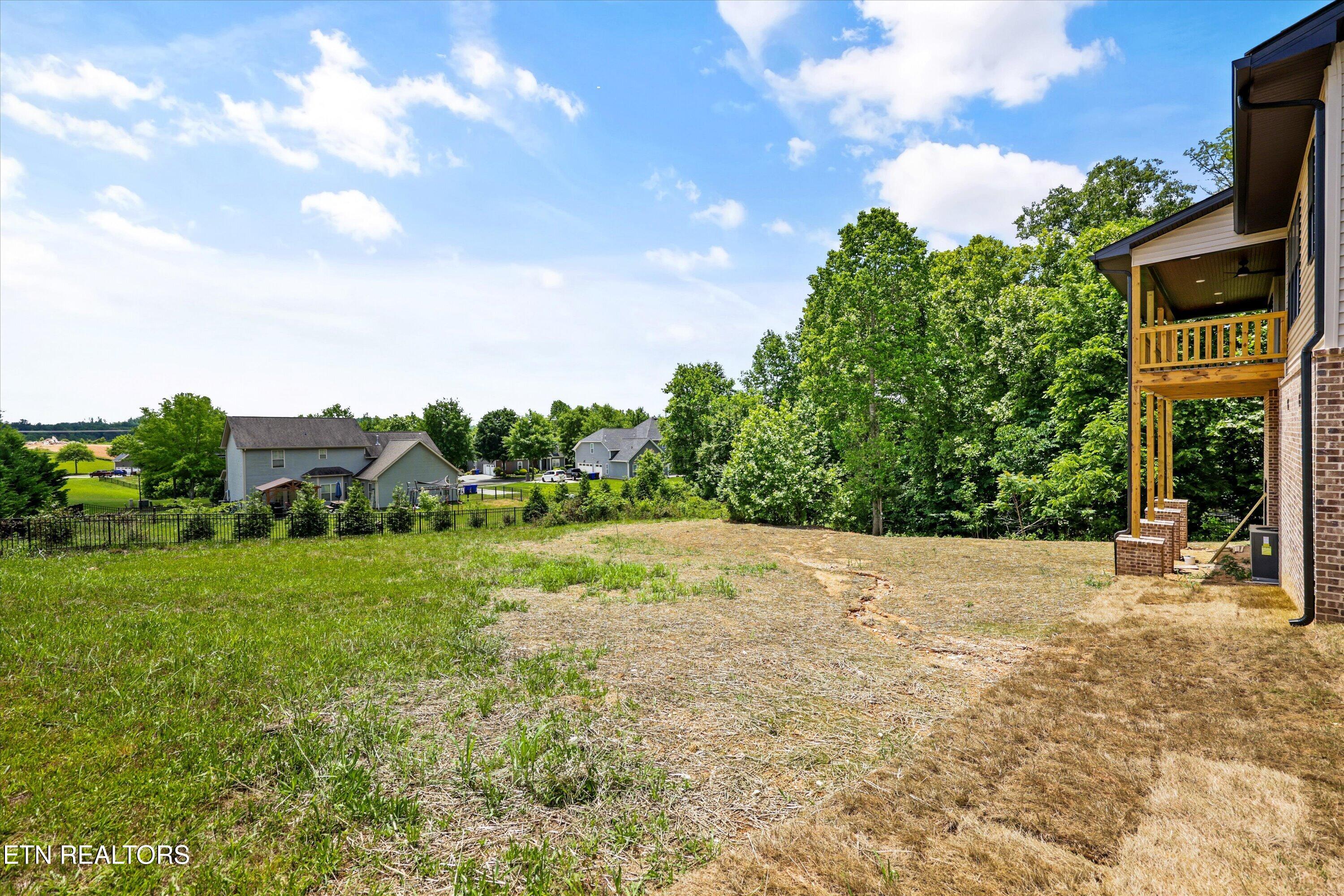 105 Mistletoeberry Road Oak Ridge, TN 37830 - Photo 6 of 60 110-105 Mistletoeberry Rd57