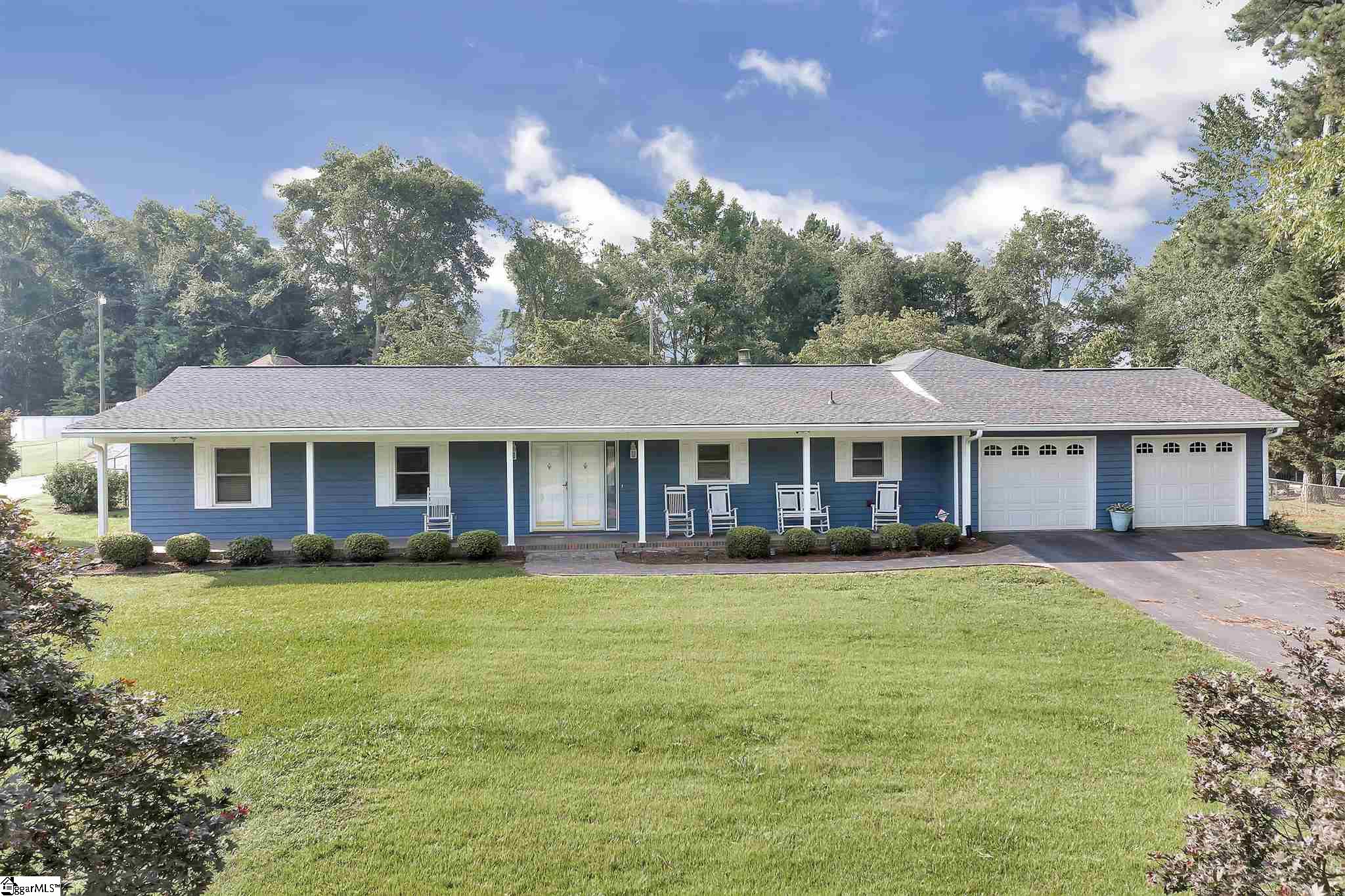 214 Lawrence Bridge Road Seneca, SC 29672 - Photo 1 of 29 Gallery Image 1