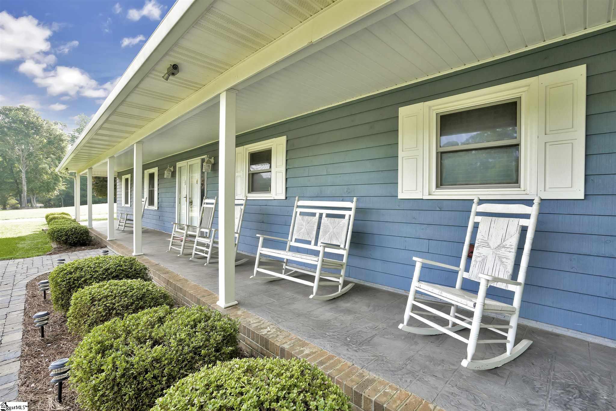 214 Lawrence Bridge Road Seneca, SC 29672 - Photo 2 of 29 Gallery Image 2