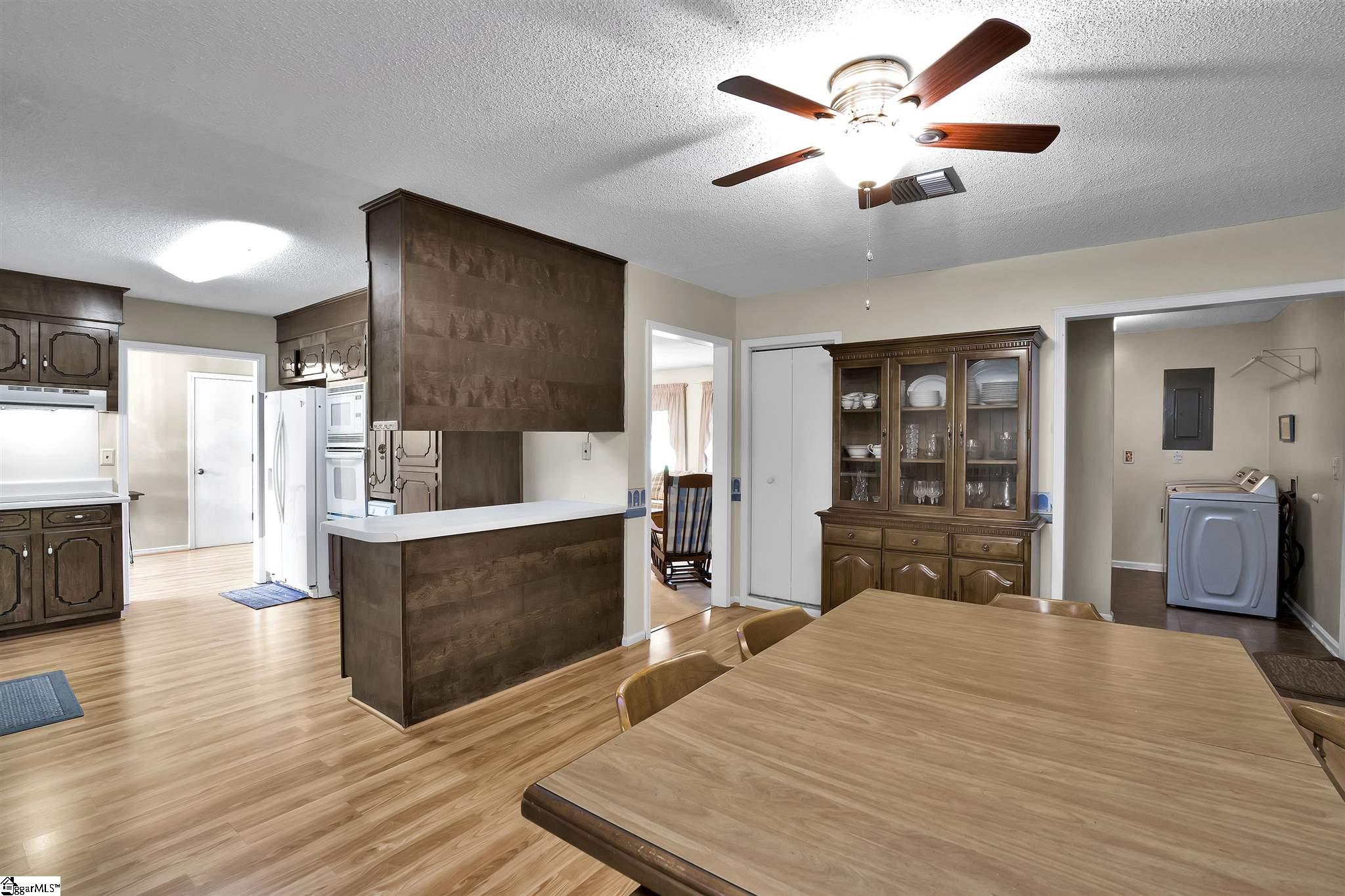 214 Lawrence Bridge Road Seneca, SC 29672 - Photo 8 of 29 Gallery Image 8