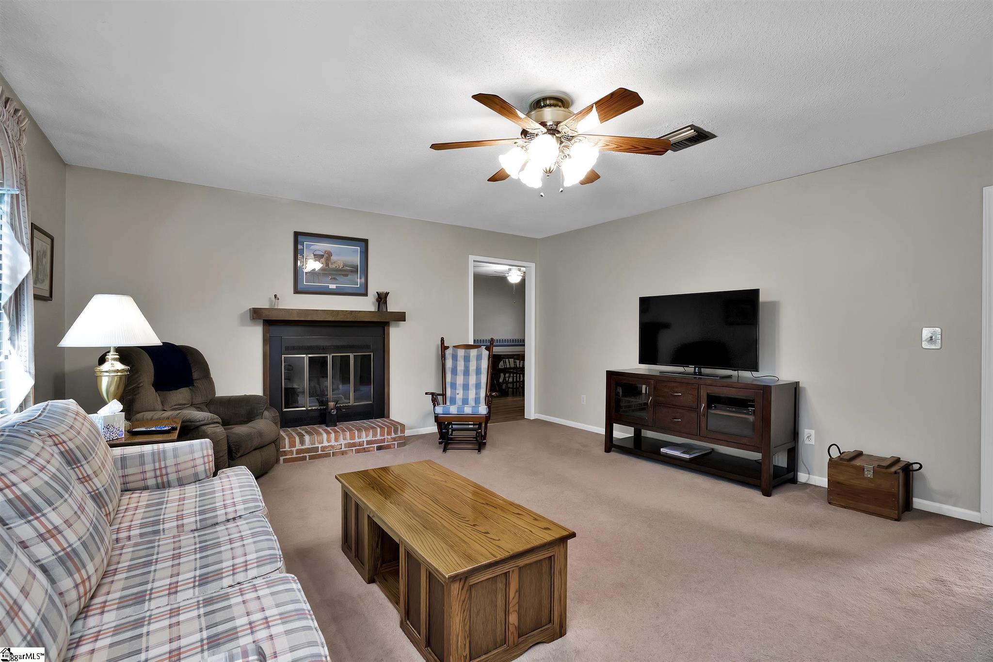 214 Lawrence Bridge Road Seneca, SC 29672 - Photo 10 of 29 Gallery Image 10
