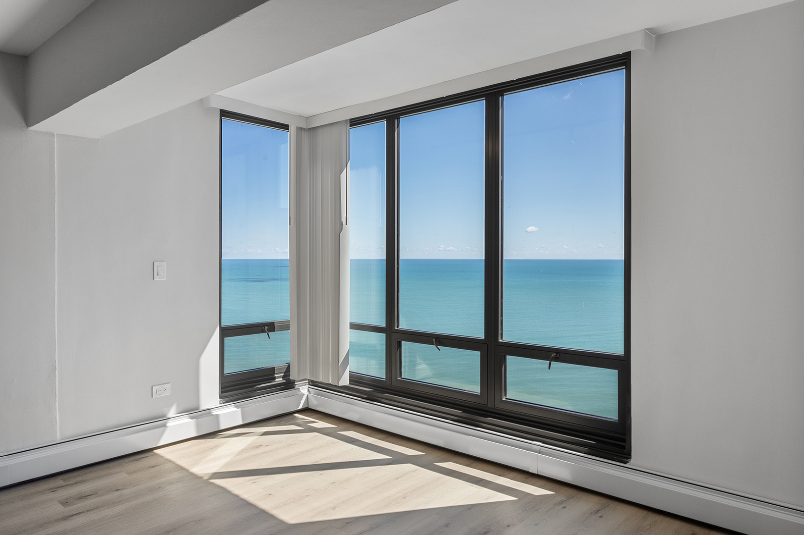 6166 North Sheridan Road, Unit 28F Chicago, IL 60660 - Photo 4 of 21