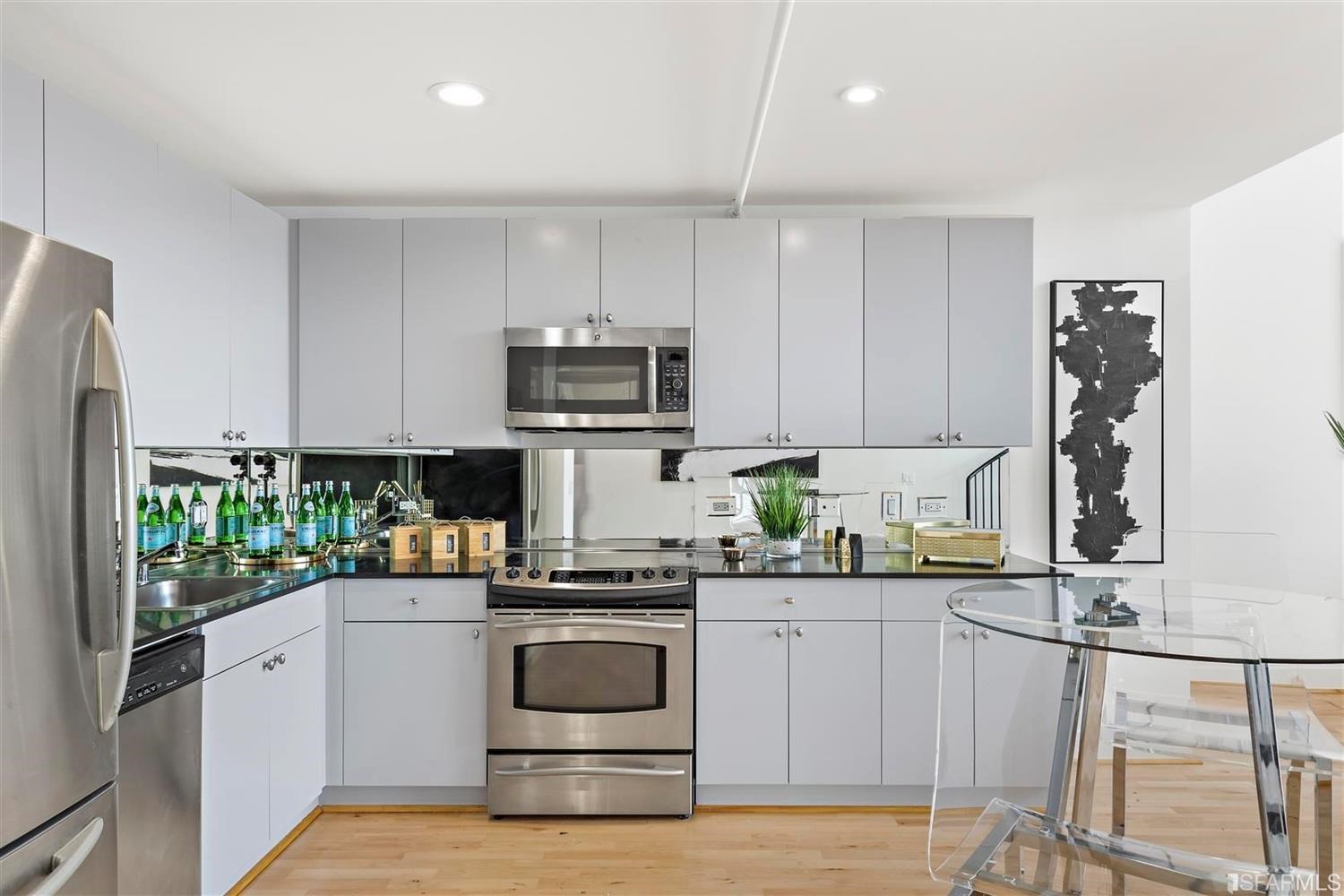 311 Oak Street, Unit PH27 Oakland, CA 94607 - Photo 15 of 67