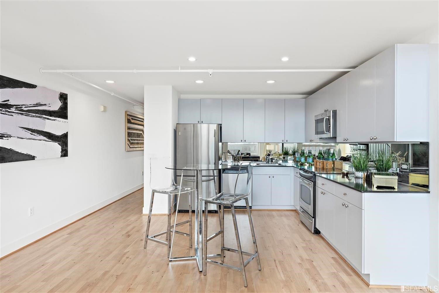 311 Oak Street, Unit PH27 Oakland, CA 94607 - Photo 17 of 67