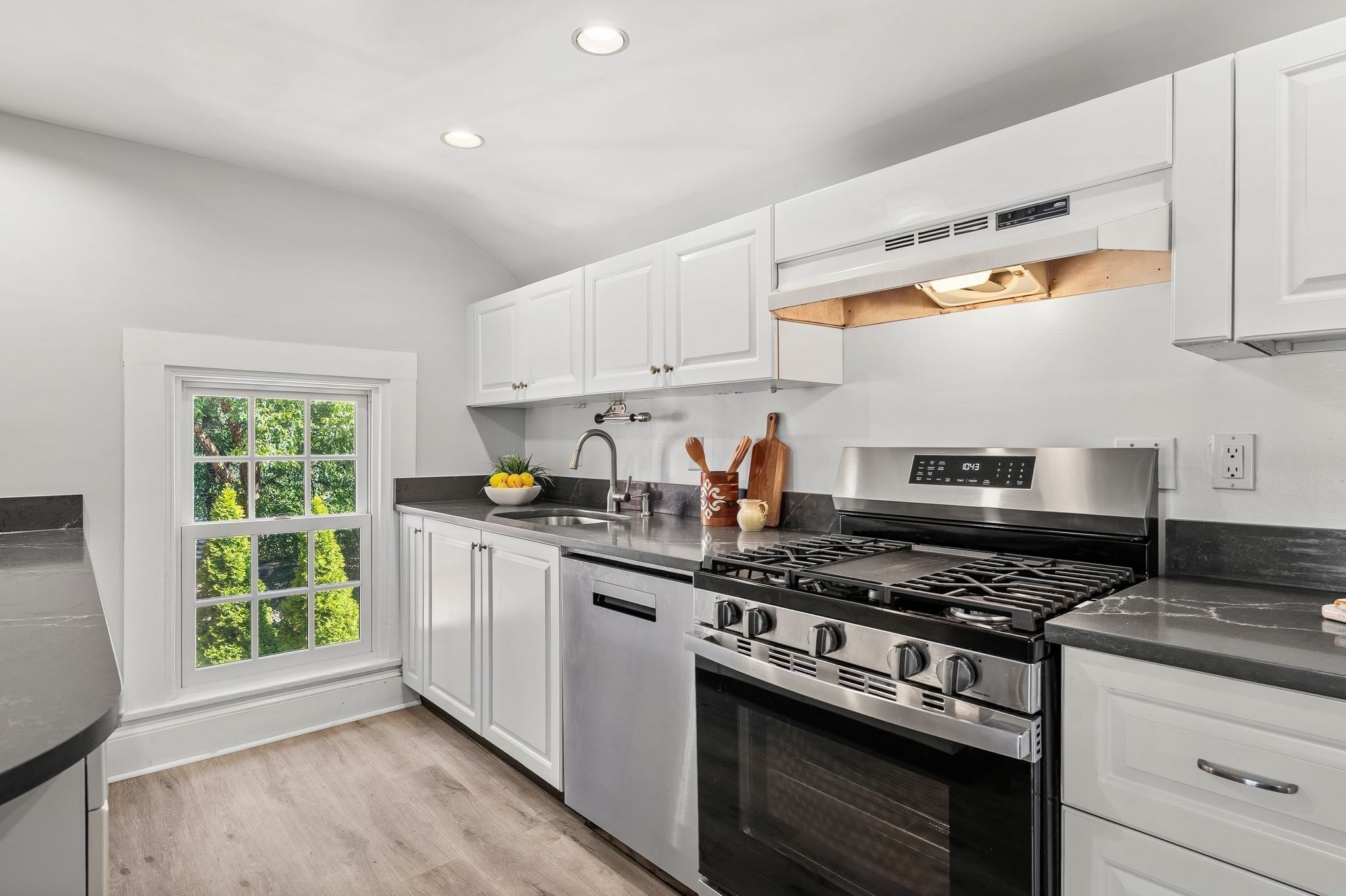 33-35 Green Street, Unit 3 Boston, MA 02130 - Photo 11 of 41 Gallery Image 11