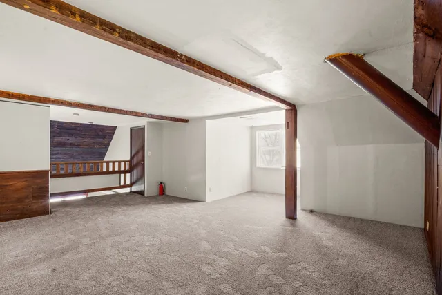 $1,500 | 109 South Stott Street, Unit 2, Genoa, IL 60135