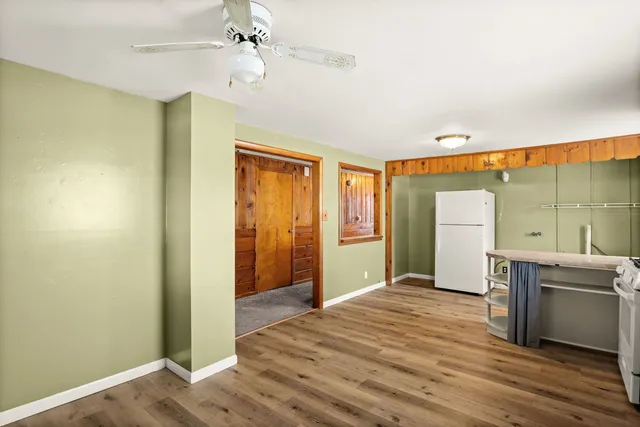 $1,500 | 109 South Stott Street, Unit 2, Genoa, IL 60135