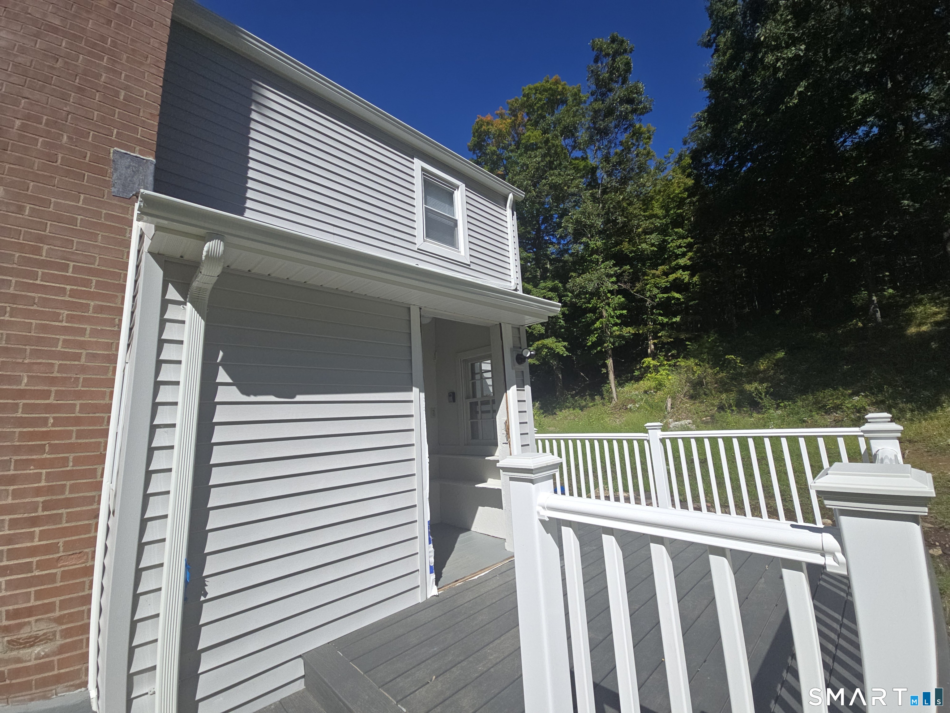 14 Parker Road Marlborough, CT 06447 - Photo 2 of 25 Gallery Image 2