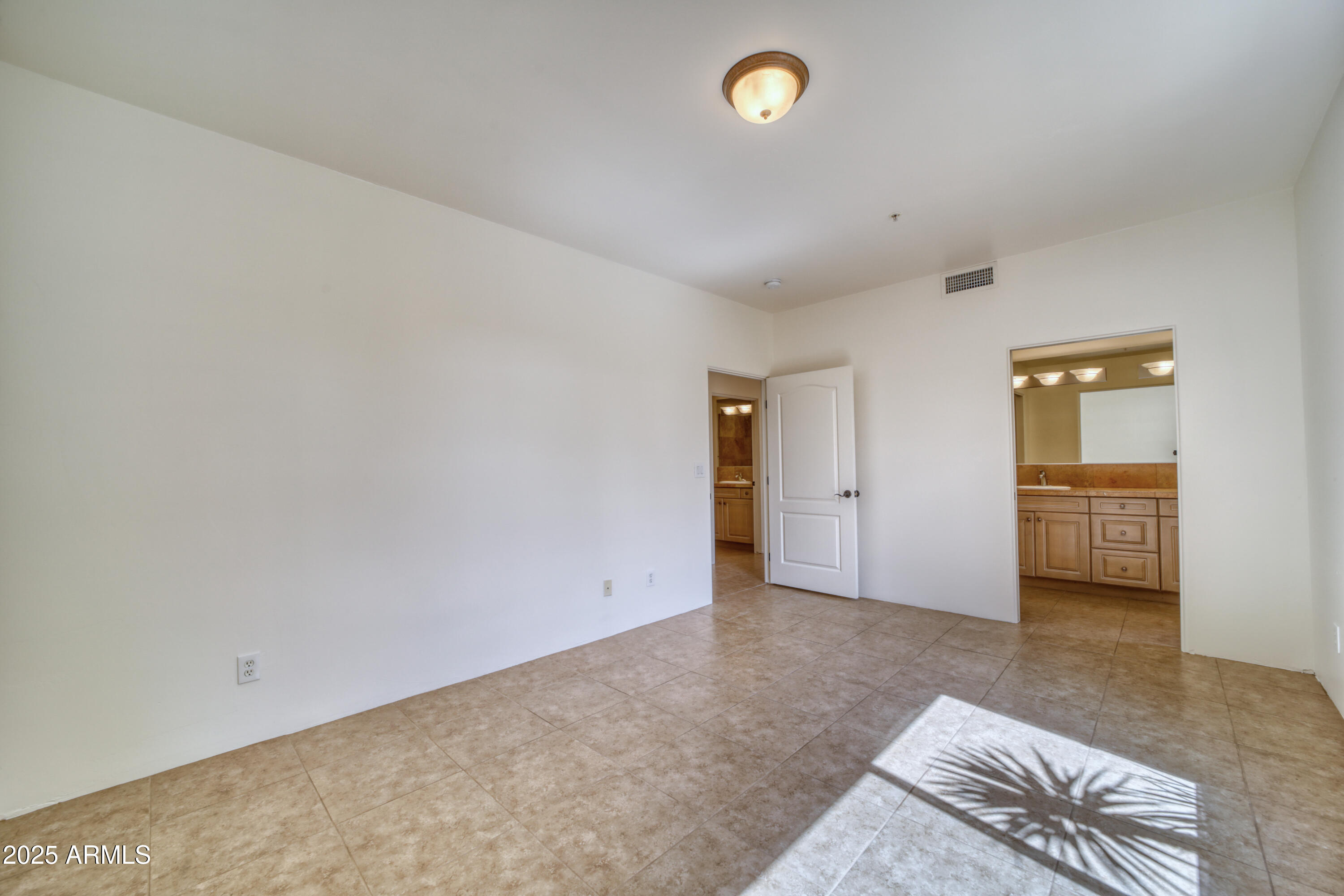520 Jordan Road, Unit 4 Sedona, AZ 86336 - Photo 14 of 29 a view of an empty room and window