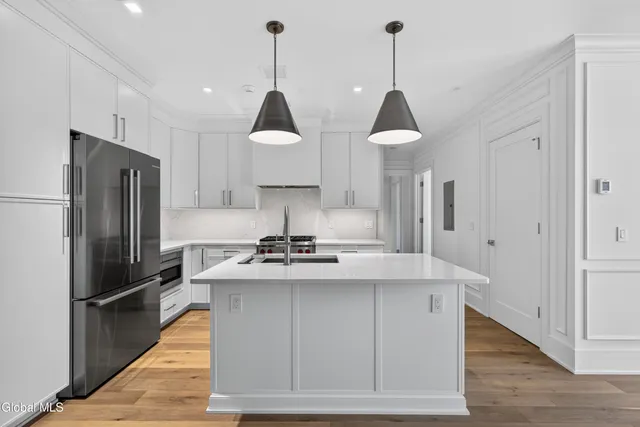 $1,600,000 | 19 Washington Street, Unit 652P, Saratoga Springs, NY 12866