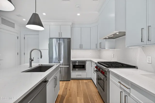 $1,600,000 | 19 Washington Street, Unit 652P, Saratoga Springs, NY 12866