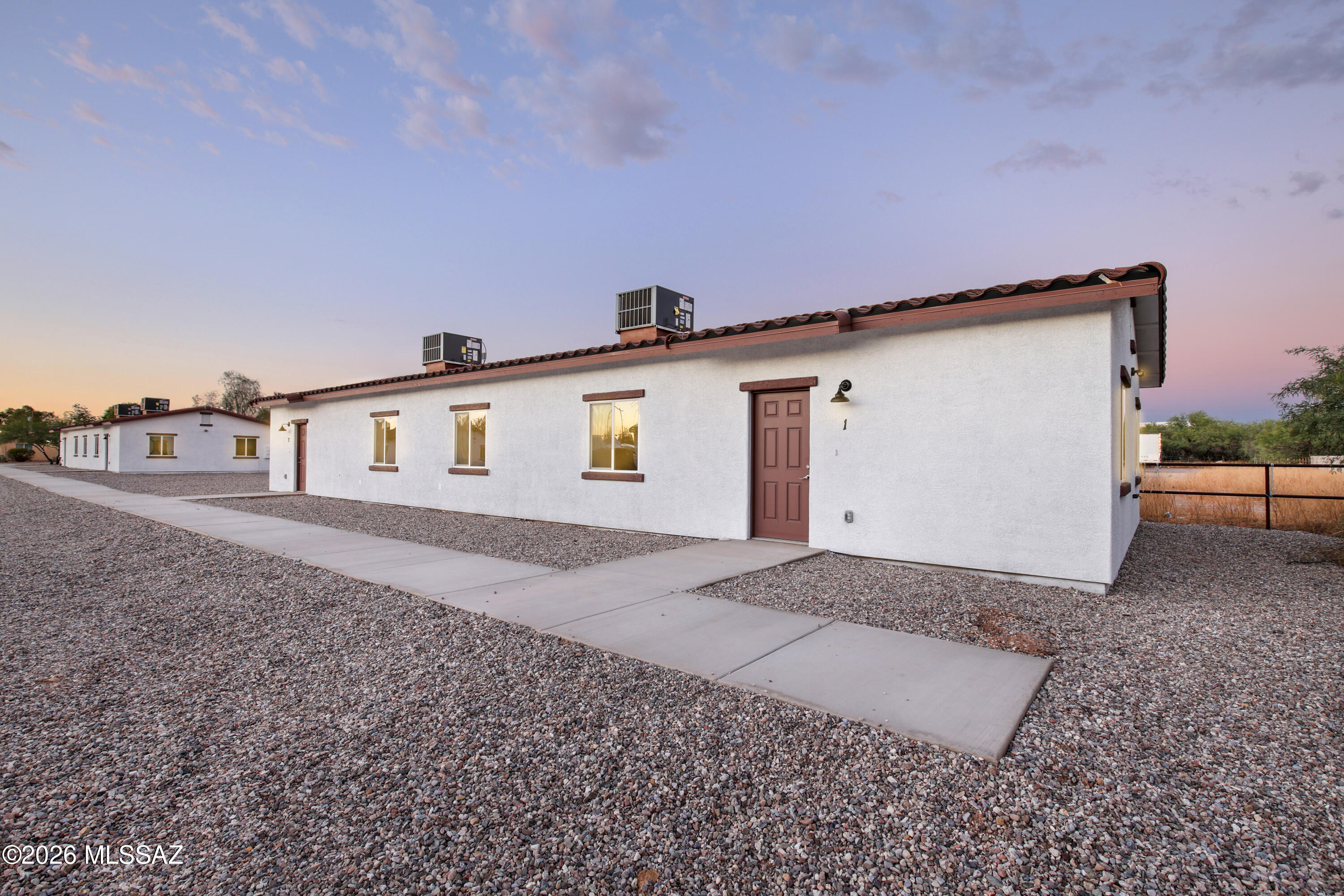 374 East Corona Road Tucson, AZ 85756 - Photo 4 of 46