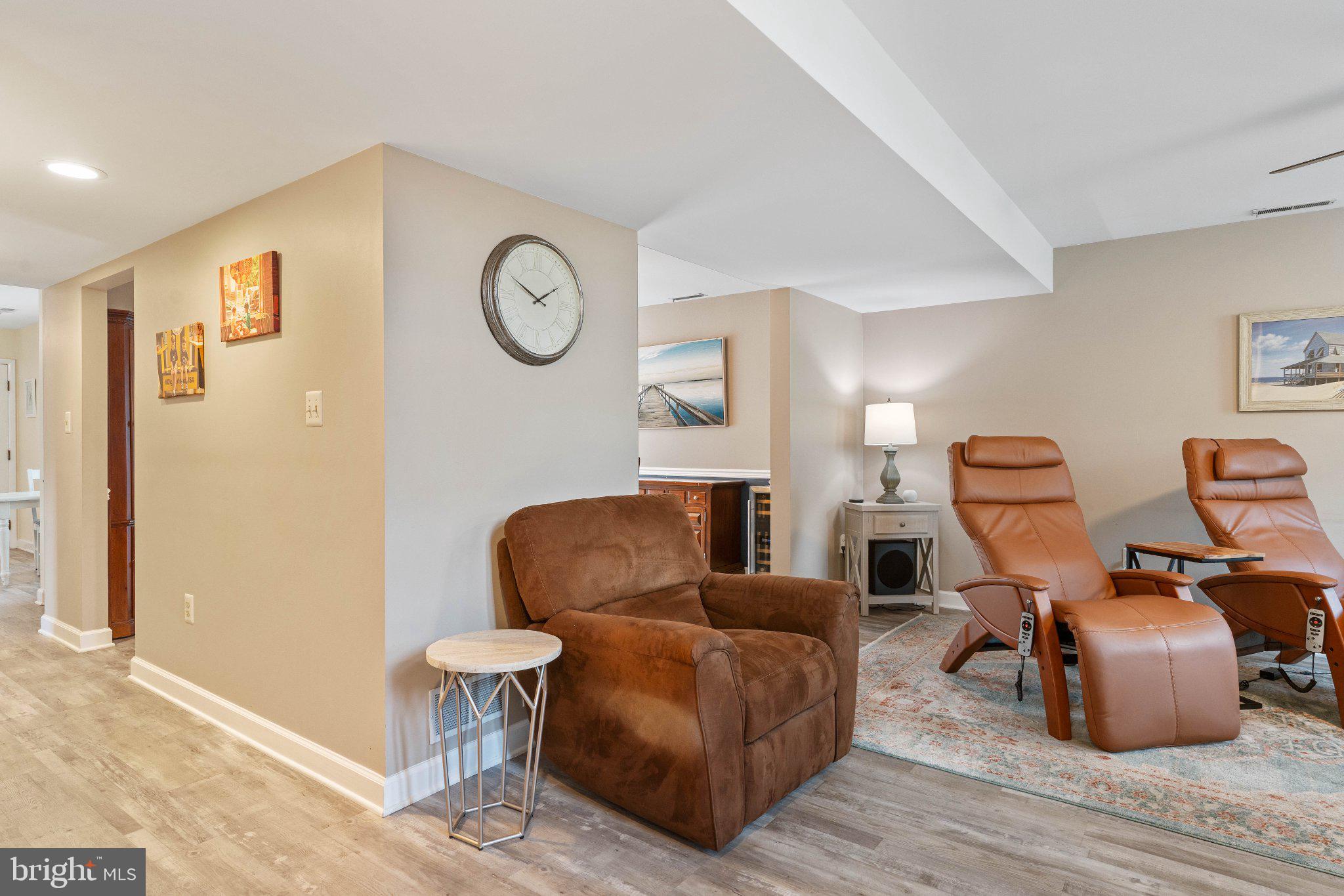 9300 North Laurel Road Laurel, MD 20723 - Photo 14 of 49 .